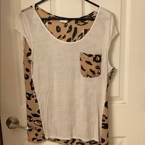 Leopard white tee